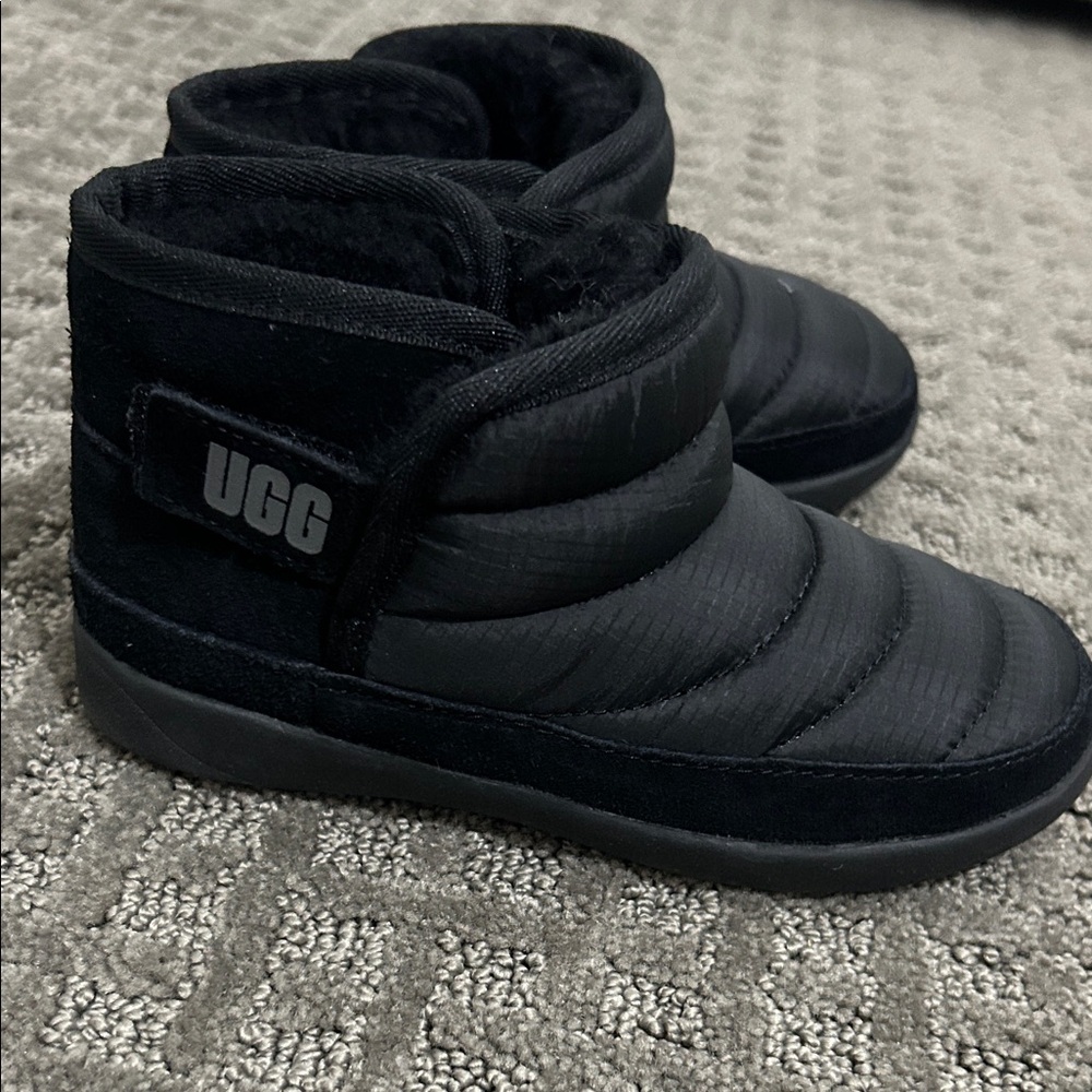 NIB UGG Black Quilted Ankle Boots